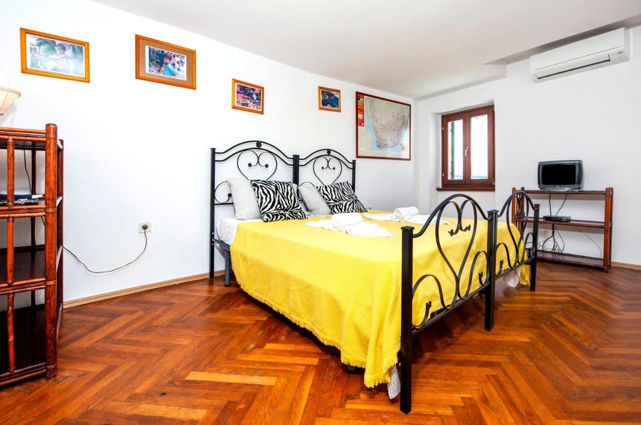 Carera Seaview Apartments Ρόβινι Εξωτερικό φωτογραφία