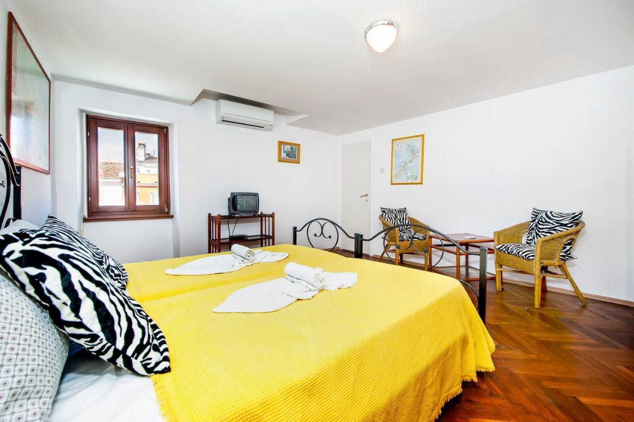 Carera Seaview Apartments Ρόβινι Εξωτερικό φωτογραφία