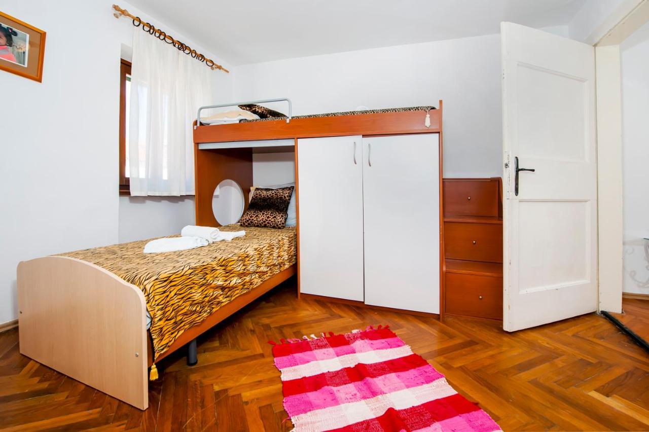 Carera Seaview Apartments Ρόβινι Εξωτερικό φωτογραφία